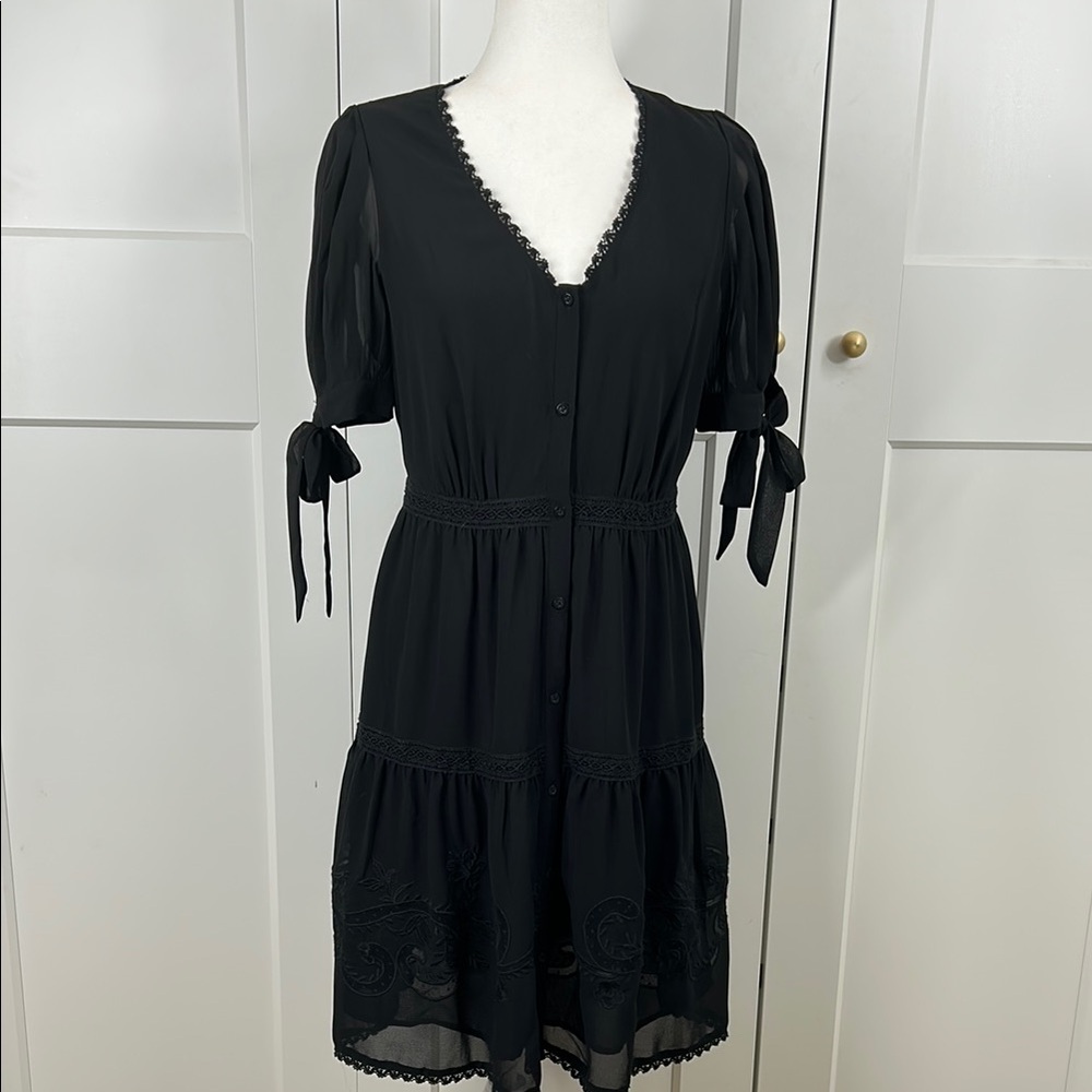Ralph Lauren Black Puff Sleeve V-Neck Dress | 4 - Picture 5 of 6